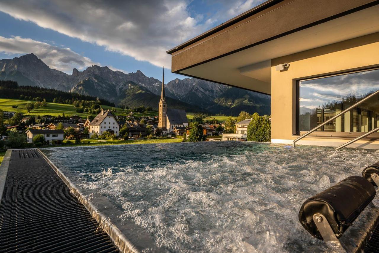 Hochkoenigin - Mountain Hotel